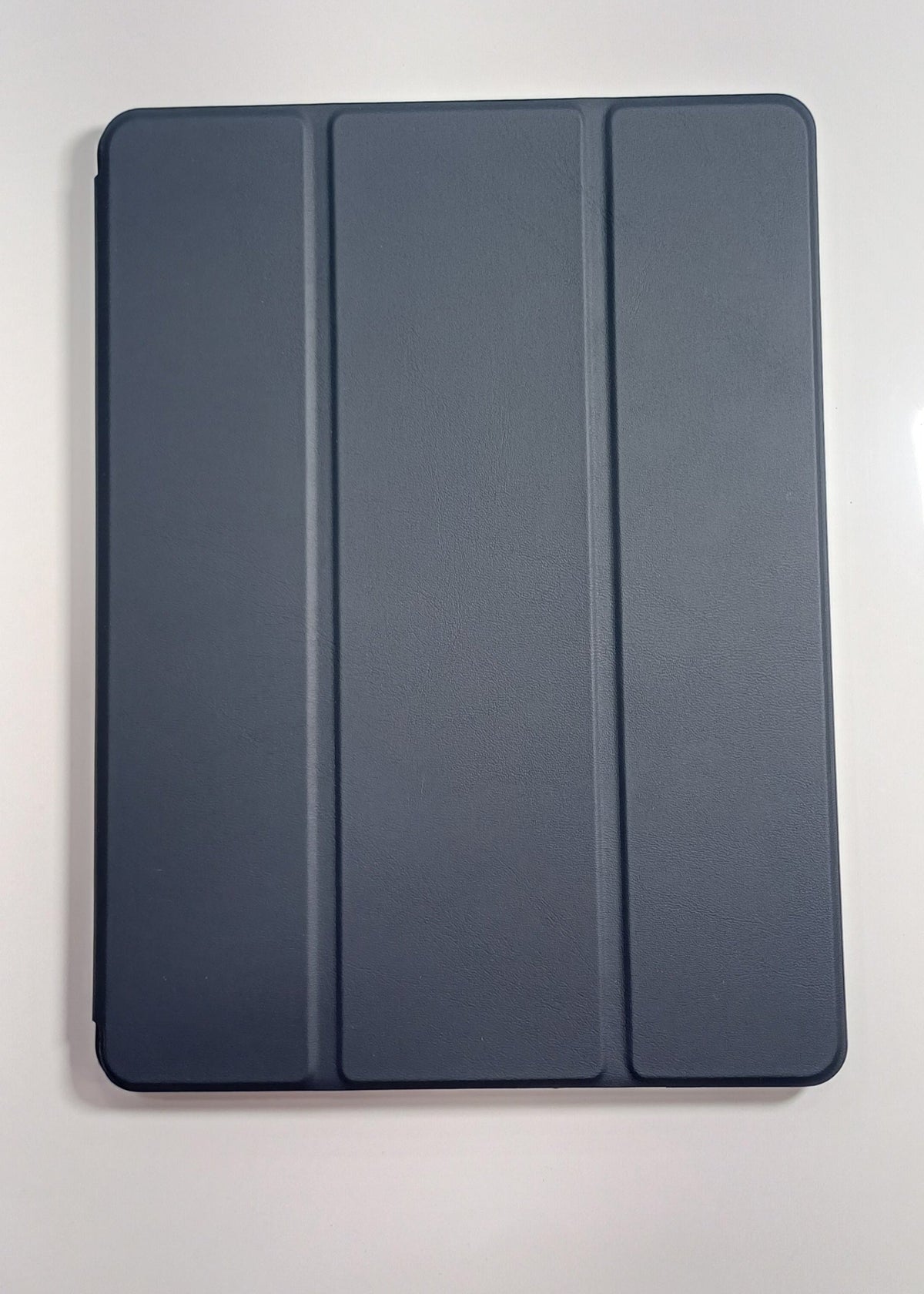 Pen Tab Matte Stealth Black Flip Cover for iPad Air A16 & iPad 10th gen 2022